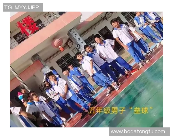 越南足球明星化身校园英雄引发热议展现青春活力与拼搏精神 越南足球明星化身校园英雄引发热议展现青春活力与拼搏精神